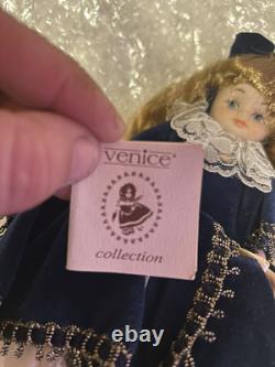 Vintage Venice Italy Porcelain Doll 8 Certificato di Garanzia Lace Blue Velvet