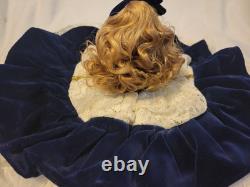 Vintage Venice Italy Porcelain Doll 8 Certificato di Garanzia Lace Blue Velvet