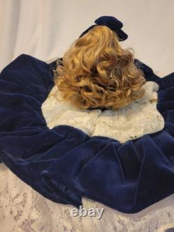 Vintage Venice Italy Porcelain Doll 8 Certificato di Garanzia Lace Blue Velvet