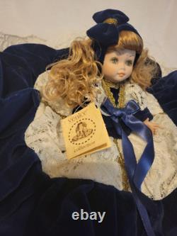 Vintage Venice Italy Porcelain Doll 8 Certificato di Garanzia Lace Blue Velvet