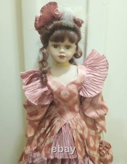 Vintage Victorian Porcelain Artist Doll Designed Collection 32