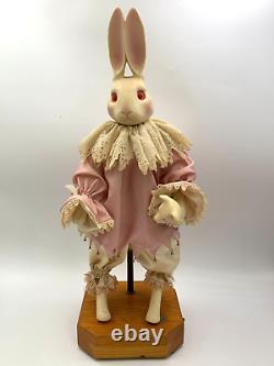 Vintage Wendy Brent Jestebelle Bunny Rabbit Porcelain Holding Bear Musical 1986