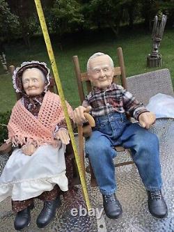 Vintage William Wallace Jr Grandma & Grandpa Porcelain Dolls 31-32 With Chairs