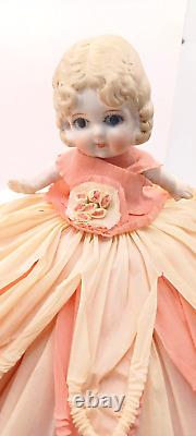 Vintage bisqjue Porcelain Finger Wave Hair Doll 8 With Crepe Paper Gown Japan