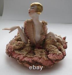 Vtg Art Deco 1920s Half Doll Porcelain Fabulous Pose Gold Bob All Original