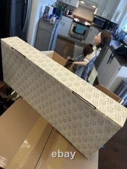 Vtg. Franklin Heirloom Dorthy and Toto Porcelain Doll With Stand Original Box