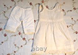 WONDERFUL 22 Handwerck 99 Antique German Doll SUPER BISQUE BJB CLOTHES