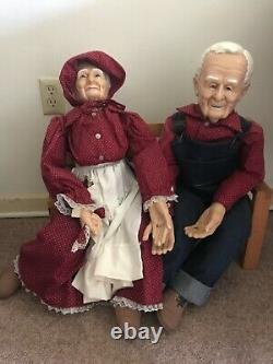 William Wallace Jr. Vintage Porcelain Artist Dolls Grandpa & Grandma Senior Coup