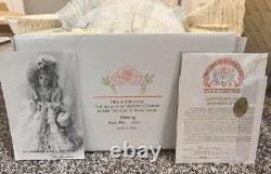 World GalleryMELANYPorcelain DollPatricia LovelessBOX & COA#313/2000 20