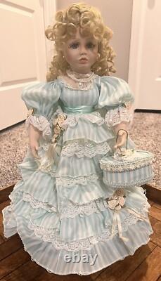 World GalleryMELANYPorcelain DollPatricia LovelessBOX & COA#313/2000 20