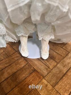 World GalleryMELANYPorcelain DollPatricia LovelessBOX & COA#313/2000 20