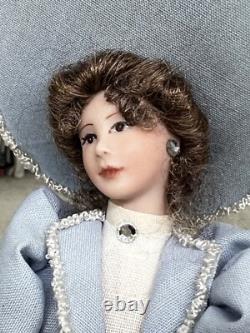 112 Poupée d'artisanat vintage en miniature pour maison de poupée, tête en porcelaine de dame