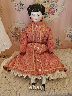 15 belles rares têtes de china antique Conta & Boehme dame aux oreilles percées à bottes plates