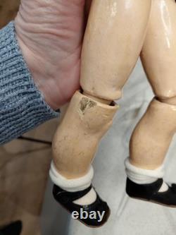 16 Heinrich Handwerck 421 Taille 0 et Demi Tête en Bisque Allemande, Beau Corps Allemand