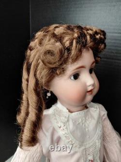 19 ABG 1362 Bisque impeccable, robe douce