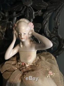 1920 Vintage Collection De Poupées En Porcelaine Demi Et Un Grand Coussin Pin Doll