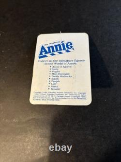 1982 Vintage Le Monde des Poupées Annie Ensemble Complet Voir Photos Jamais Joué Avec