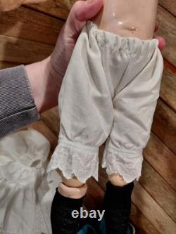 20 AM Floradora Tête de Socket Parfaite en Bisque avec Costume Merveilleux