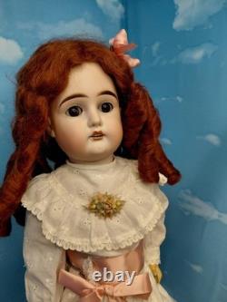 20 H. W & Co Fabriqué en Allemagne A. M. 5 Bisque Impeccable sur un Grand Ancien Corps