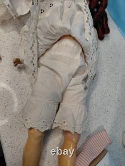 20 H. W & Co Fabriqué en Allemagne A. M. 5 Bisque Impeccable sur un Grand Ancien Corps