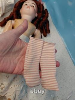 20 H. W & Co Fabriqué en Allemagne A. M. 5 Bisque Impeccable sur un Grand Ancien Corps