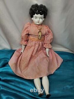 20 poupées anciennes en porcelaine allemande, tête en porcelaine, bagues de bébé antiques, chaussures brunes.