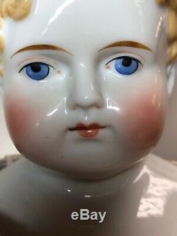 22 Antique Porcelaine Allemande Chine Tête Cheveux Blonds Exp Abg. Oreilles Corps En Cuir