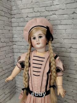 24 Tête Jumeau en biscuit impeccable, robe française ancienne