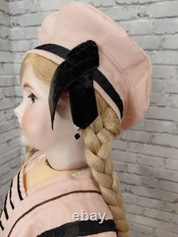 24 Tête Jumeau en biscuit impeccable, robe française ancienne