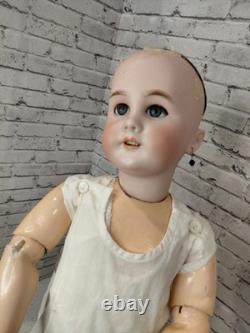 24 Tête Jumeau en biscuit impeccable, robe française ancienne