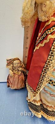 3 VIEILLES Poupées en Porcelaine Composées de Tissu 13 1/2 8 4 Boudoir Paysan Russe