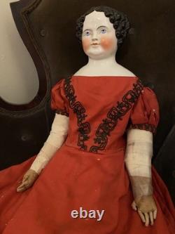 32 Poupée de tête en porcelaine antique de la guerre civile des années 1860 avec des yeux de stargazer, corps d'origine