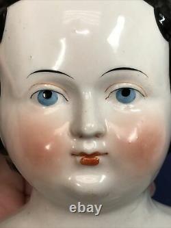 6.5 Antique Allemand Bisque China Head Black Hair Blue Eyes 5.75 Épaule #me