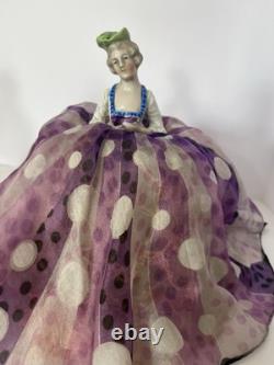 6 Poupées en Porcelaine Anciennes / Étrange Snood Antique et Coussin à Épingles