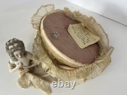 6 Poupées en Porcelaine Anciennes / Étrange Snood Antique et Coussin à Épingles