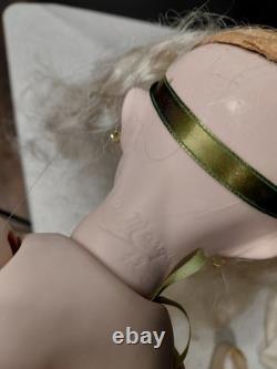 A. Marque 19 Poupée Repro 1994 Par D. Grande Peinture, Grand Costume