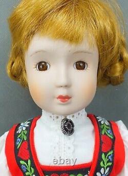 Anciennement Signée Scan Doll Patrimoine Scandinave Dolls Porcelaine S. Faye Moen 17