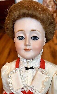 Antique Allemand 21 Bouche Fermée Gibson Girl Kestner avec Tenue Magnifique Parfaite