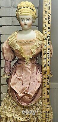 Antique Allemand Parian Doll Impératrice Augusta Excellent État Voir Les Photos 4 Info