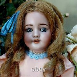 Antique Bisque Doll Allemagne Simon Halbig