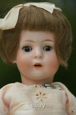 Antique Bruno Schmidt Bsw Doll 14 Bisque Toddler Tous Les Vêtements Originaux 2097-2