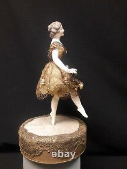 Antique Français Bonbonnière Avec Une Porcelaine Galluba Et Hoffman Ballerina Figure O