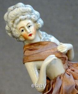 Antique German Porcelaine Bisque Half-doll Pour Lampe Ou Pin Cushion Allemagne
