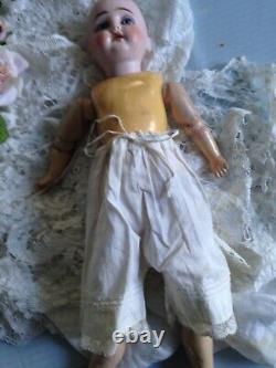 Antique Heubach Ou Heinrich Handwerke Small 14 Porcelaine Doll Allemagne Horseshoe