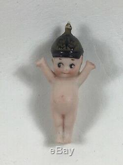 Antique Porcelaine Kewpie Soldat Miniature Poupée Oneill Casque De Prusse