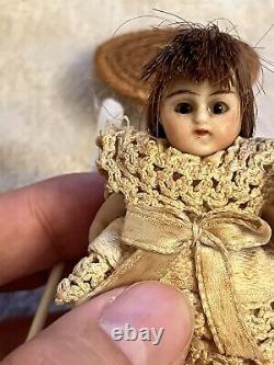 Antique Victorien Allemand Kling Tous Bisque Orignal 3.5 Dollhouse Doll Glass Yeux