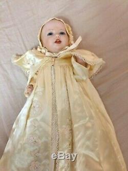 Antique / Vintage J. D. K Mcnees Baby Doll En Satin Robe Allemagne 14 Christening
