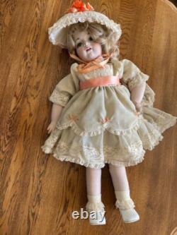 BRU Jne 13 Poupée en porcelaine de reproduction 27'' À resserrer Bouche ouverte Vintage