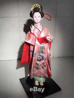 Beau Vintage Poupe De Porcelaine De Japonais En Verre Yeux De Soie Kimono Rose Geisha