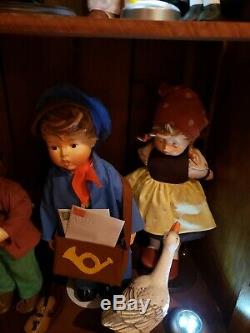 Beaucoup De Vintages Figurines Goebel Hummel Et Dolls Porcelain Avec Corps Doux, Etc.